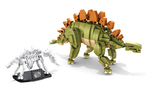 Panlos Klemmbausteine Dinosaurier Set Stegosaurus mit Skelett auf Ständer - 894 Teile
